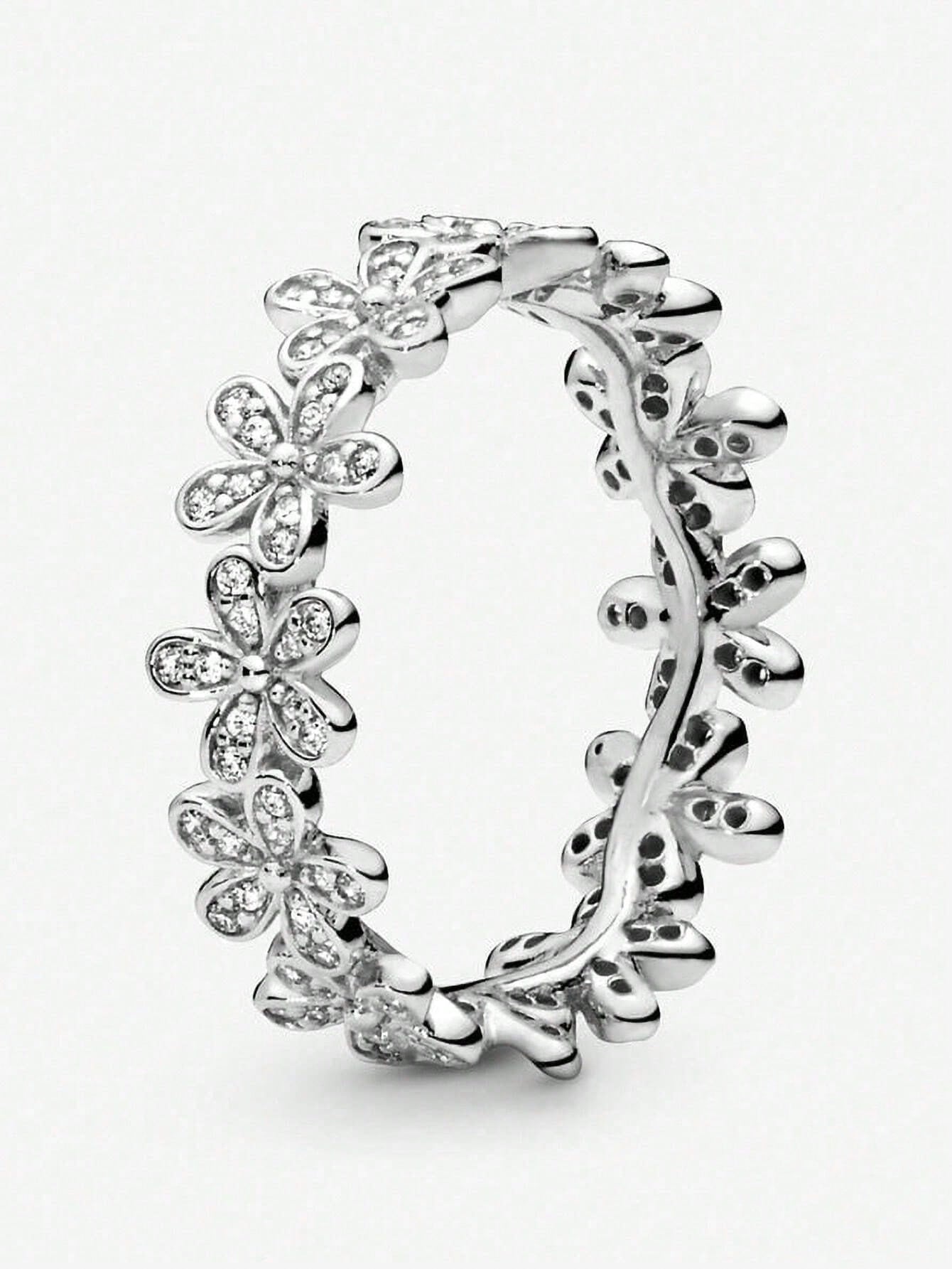 Flora Mystique Daisy Ring