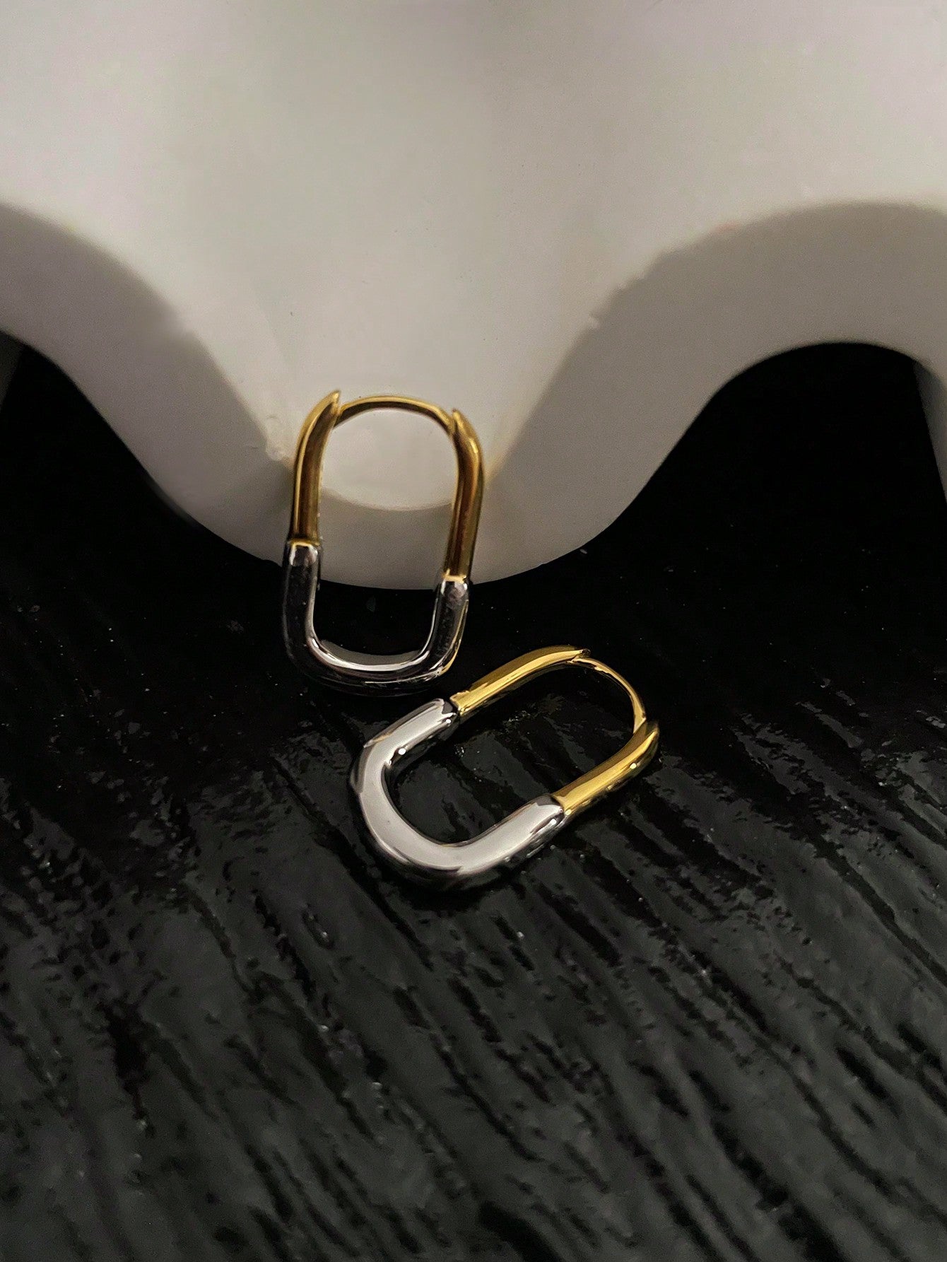 Elegant Two-Tone Geometric Hoop Earrings