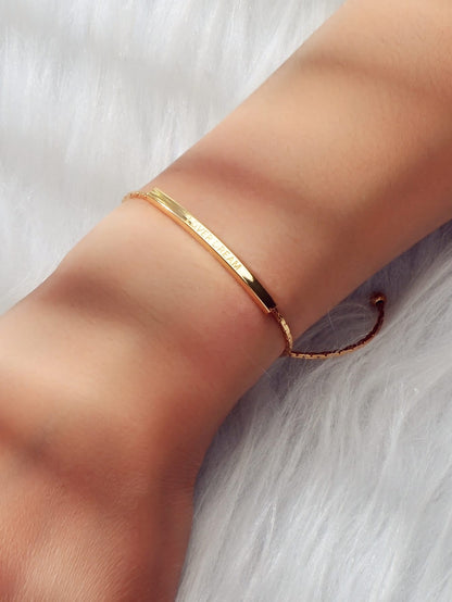 Chic Gold Bar Bracelet