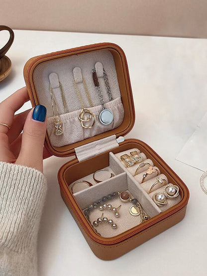 Jewelry Adventure Kit - Keep Your Treasures Safe and Stylish on the Go