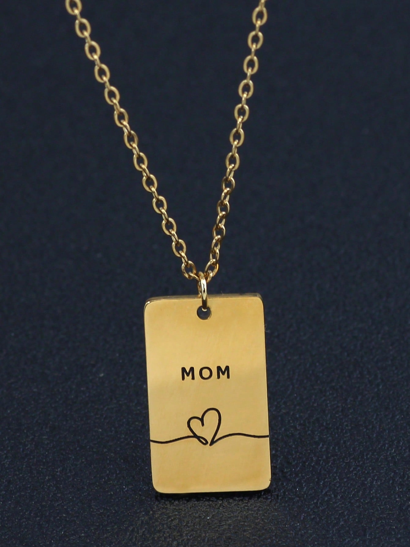 Motherly Love in Geometric Form - A Unique Necklace with 'Mom' Letter Detail