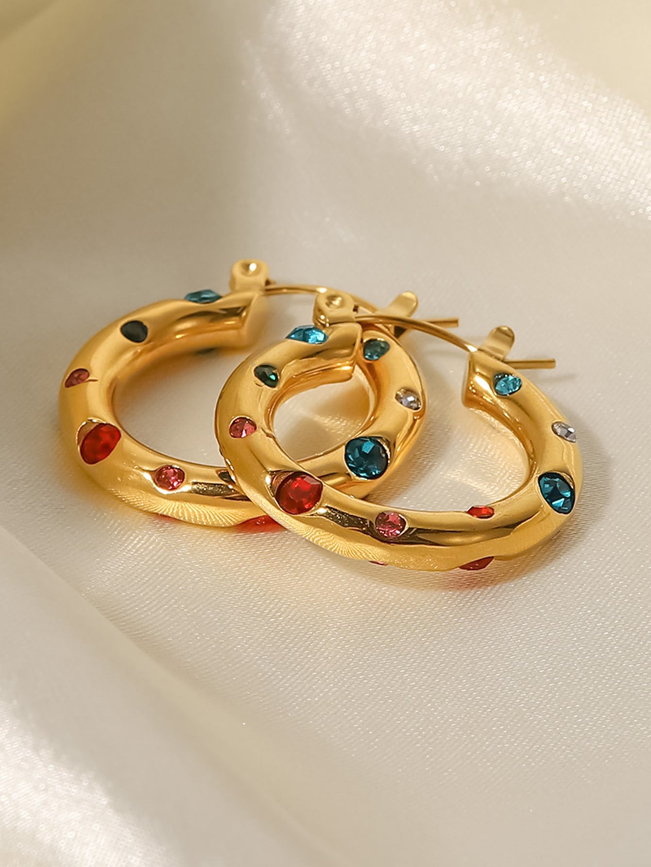 Pearl Elegance Hoop Earrings