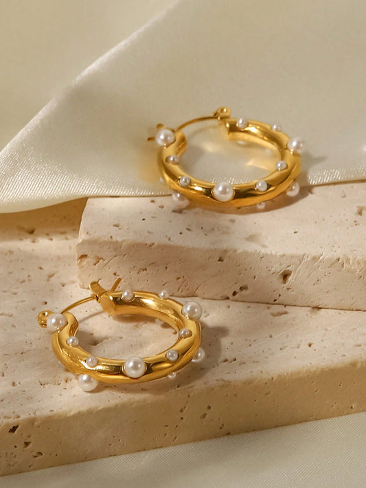 Pearl Elegance Hoop Earrings