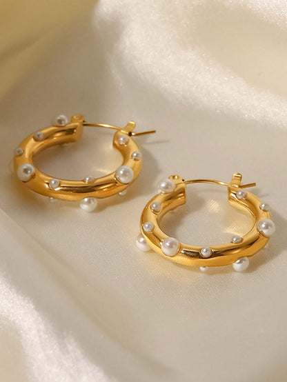 Pearl Elegance Hoop Earrings