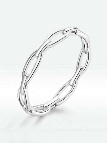 Elegance in Motion: Chain Design Silver Ring - Timeless Grace