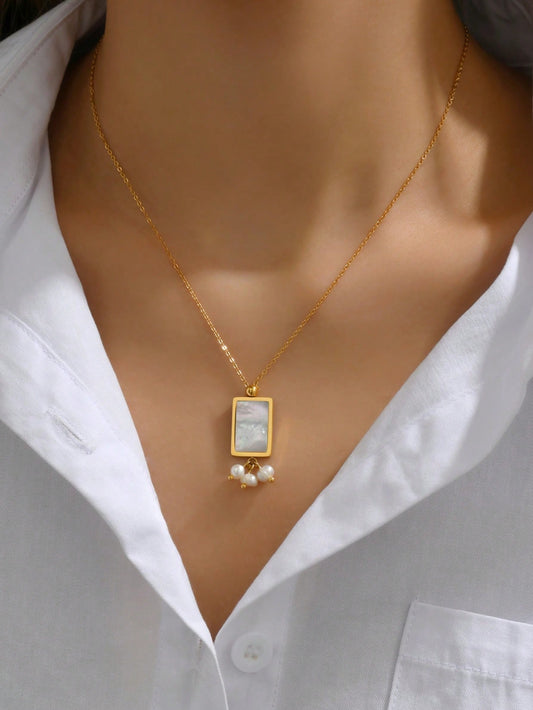 Vintage Glamour: Faux Pearl Decor Rectangle Charm Necklace