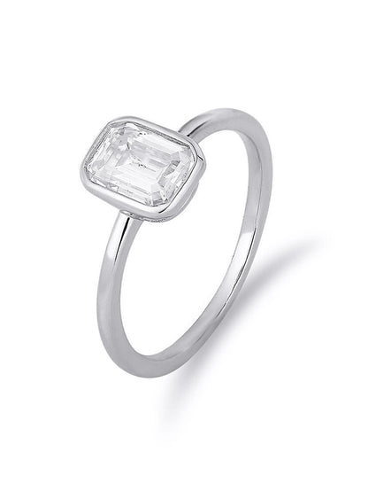 Radiant Reflections: Square Diamond Cubic Zirconia Silver Ring - Fashionably Versatile