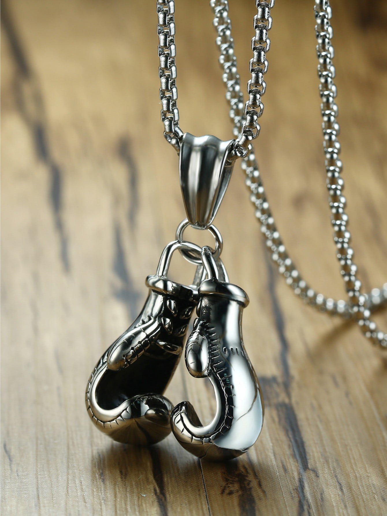 Strength and Style: Men's Fashionable Dumbbell Charm Necklace - Embrace Your Fitness Journey